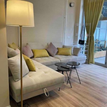 Lovely Apartment In Pogradec City With A Lake View Zewnętrze zdjęcie