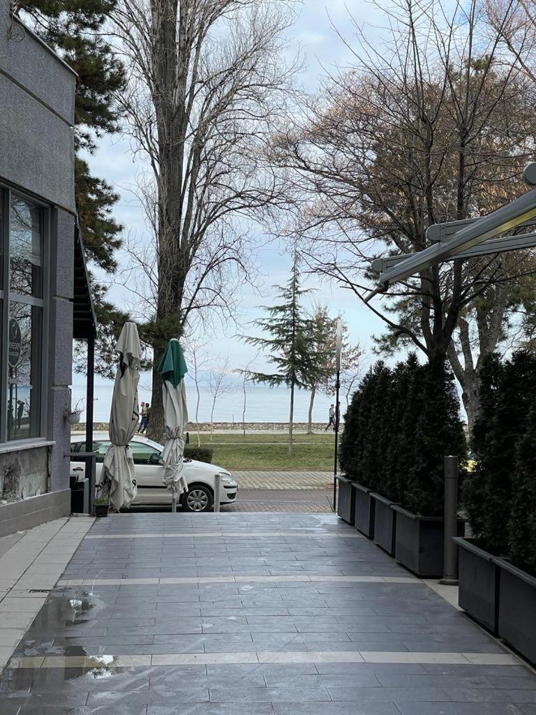 Lovely Apartment In Pogradec City With A Lake View Zewnętrze zdjęcie