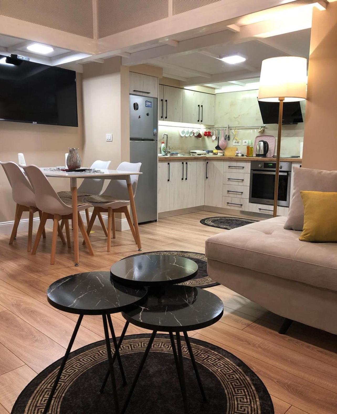Lovely Apartment In Pogradec City With A Lake View Zewnętrze zdjęcie