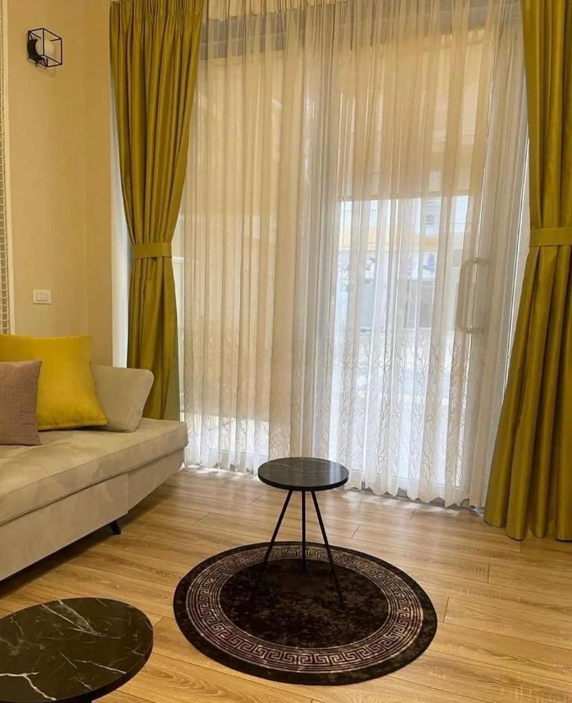 Lovely Apartment In Pogradec City With A Lake View Zewnętrze zdjęcie